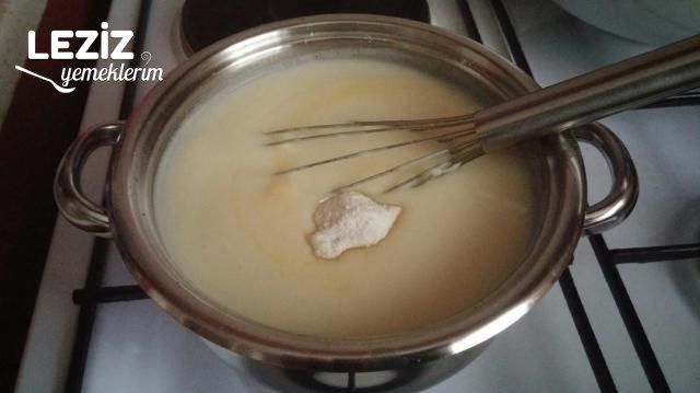 Şeftalili Muhallebi Tatlısı