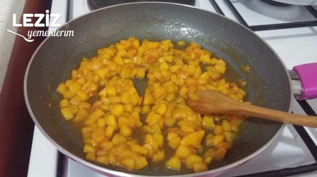 Şeftalili Muhallebi Tatlısı