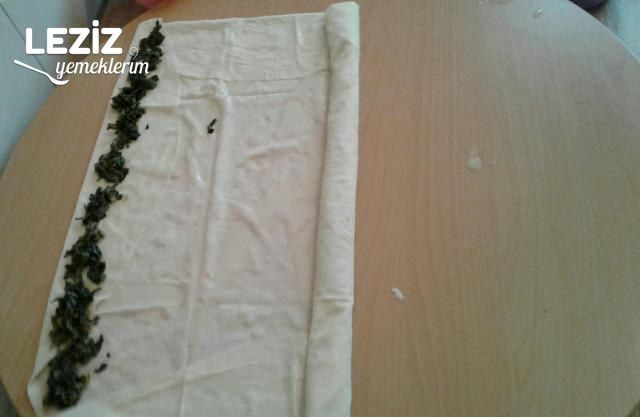 Ispanaklı Börek Nasıl Yapılır (Tüm Aşama Fotolarıyla)