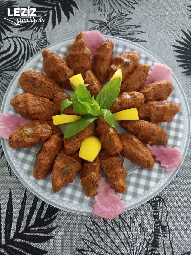 Mutfak Robotunda Kolay Çiğ Köfte Nasıl Yapılır