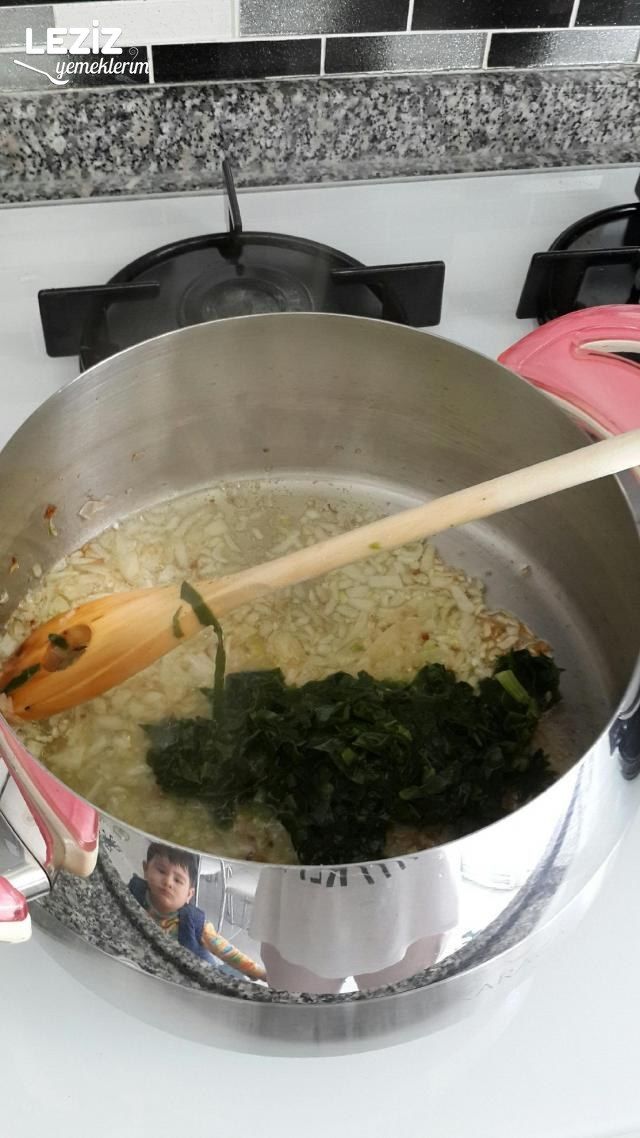 Terbiyeli Ispanak Çorbası