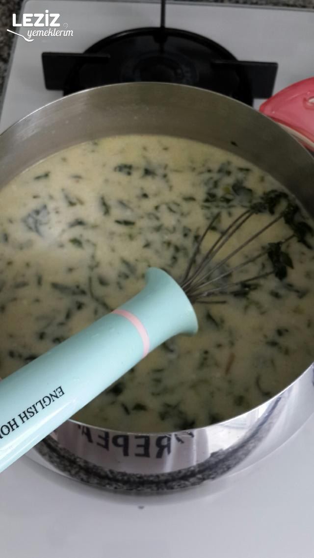 Terbiyeli Ispanak Çorbası