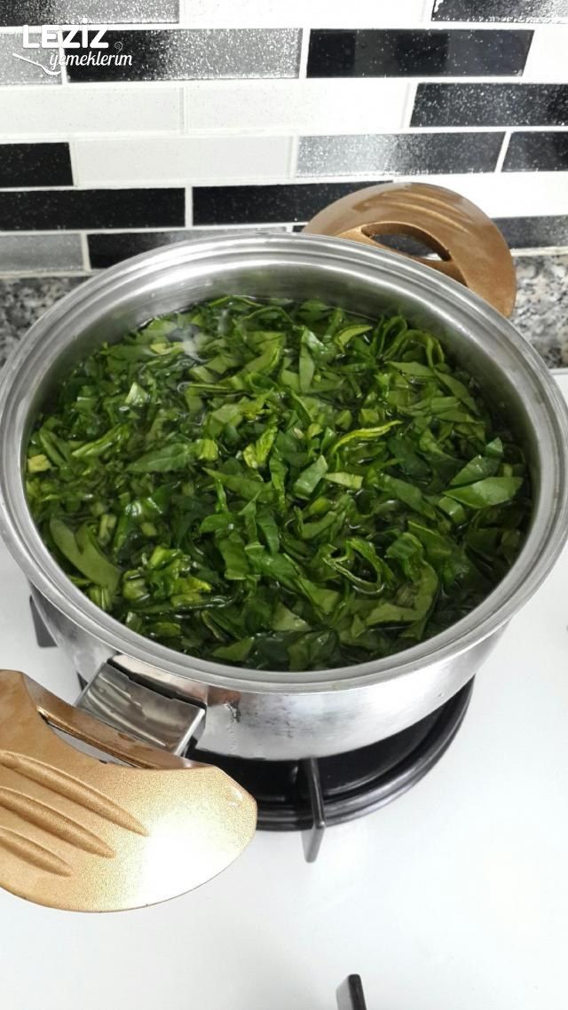 Terbiyeli Ispanak Çorbası