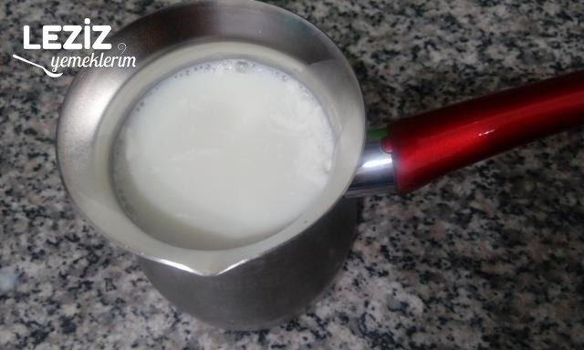 Sütlü Kahve Nasıl Yapılır Leziz Yemeklerim