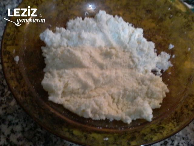 Şekerli Semsek  Böregi Harcı Tarifi