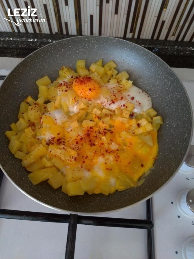 Kahvaltılık Patatesli Yumurta