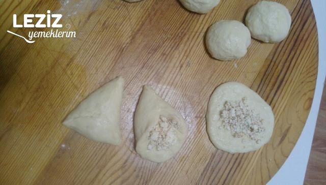 Yumuşacık Üçgen Poğaça