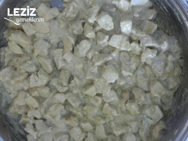 Köri Soslu Kremalı Tavuk Sote