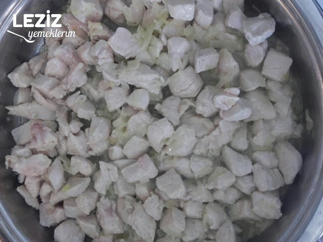 Köri Soslu Kremalı Tavuk Sote