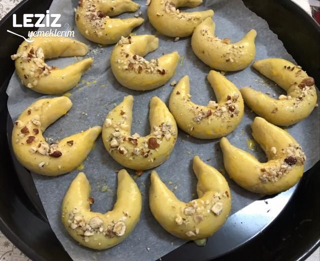 Ay Çöreği (Pastiç)