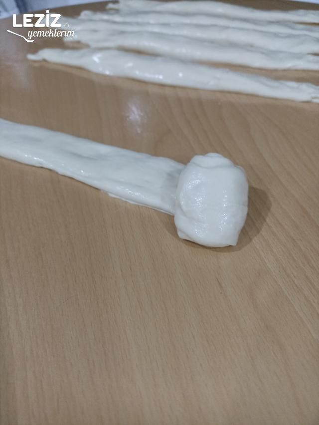 Kat Kat Ayrılan Sütlü Katmer