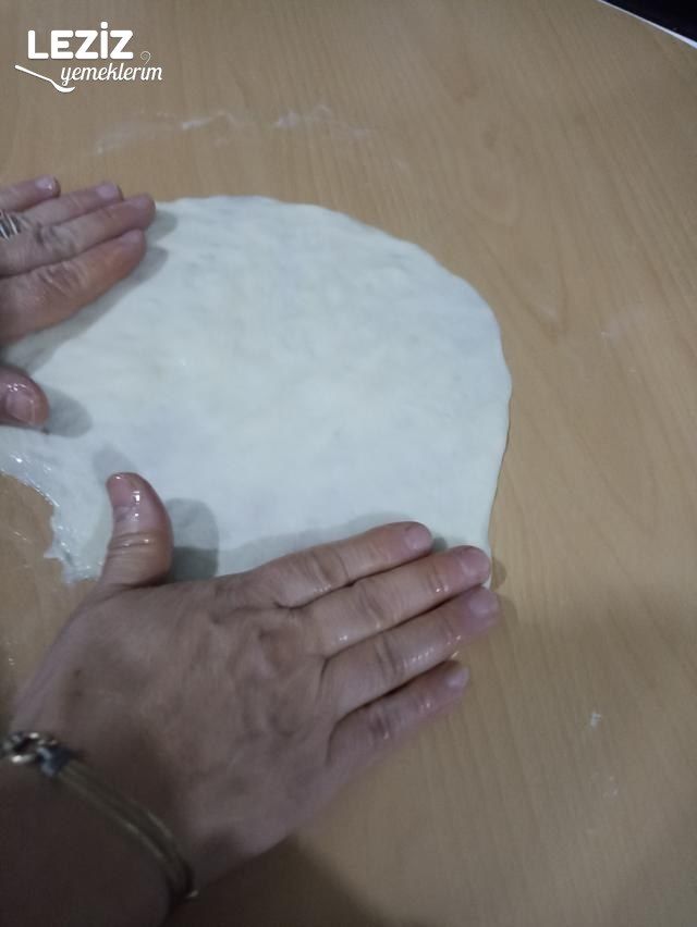 Kat Kat Ayrılan Sütlü Katmer