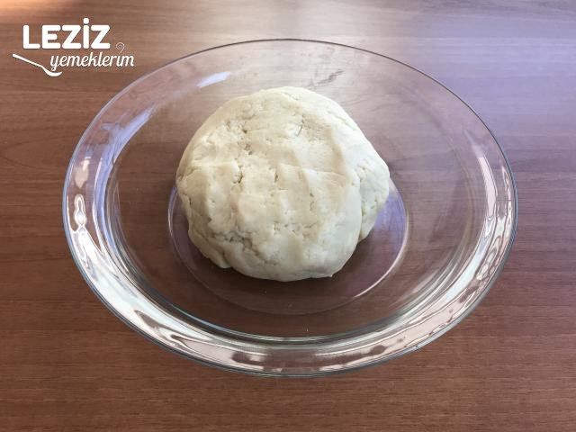 Şekli Şahane Elmalı Kurabiye Tarifi