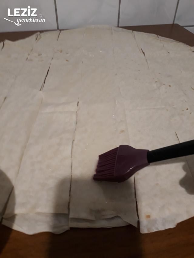 Peynirli Çıtır Muska Böreği