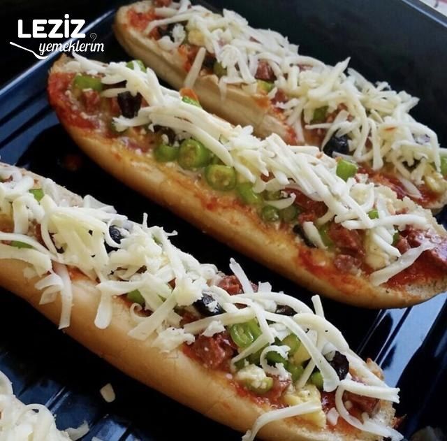 Sandviç Ekmeğinde Kolay Pizza