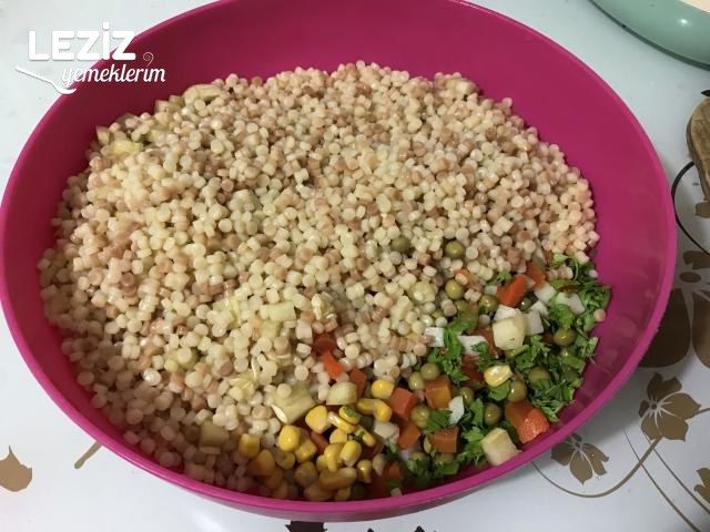 Yoğurtlu Kuskus Salatası Tarifi