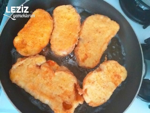 Kaşar Dolgulu Yumurtalı Ekmek