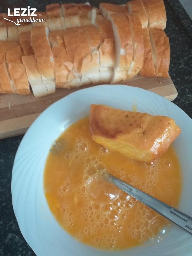 Kaşar Dolgulu Yumurtalı Ekmek