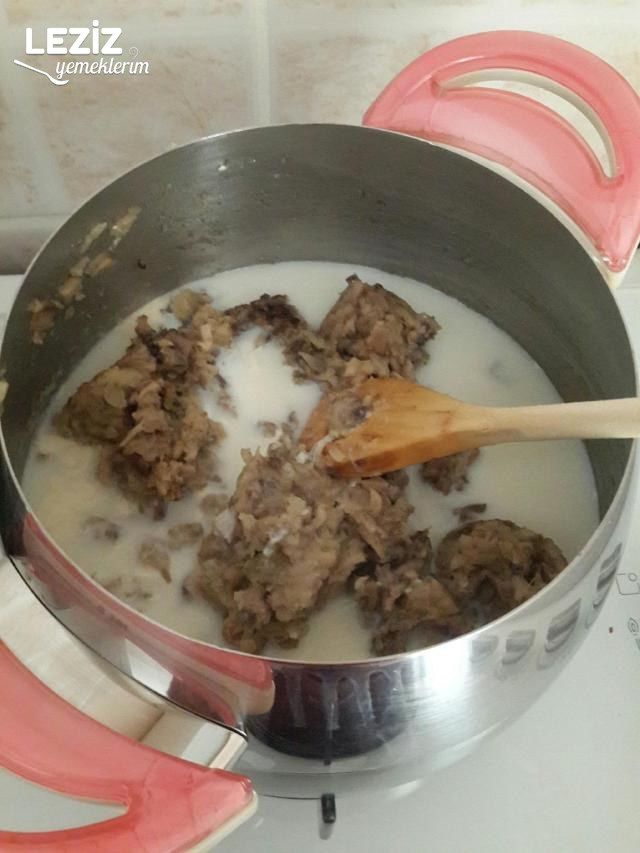 Kremasız Mantar Çorbası