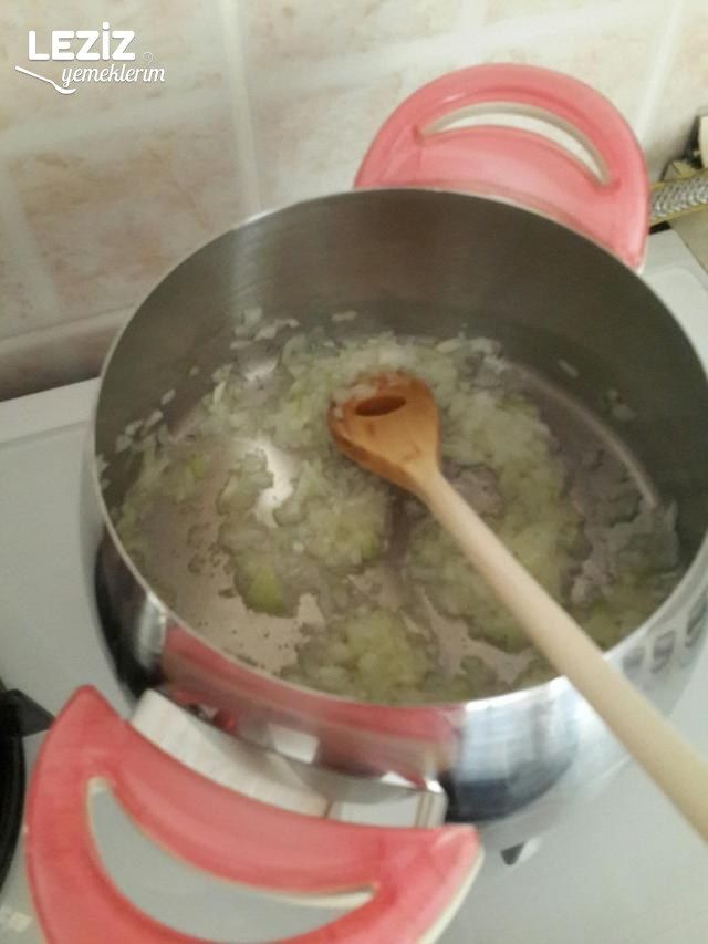 Kremasız Mantar Çorbası