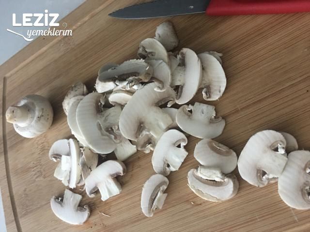 Nefis Sebzeli Mantar Çorbası Tarifi