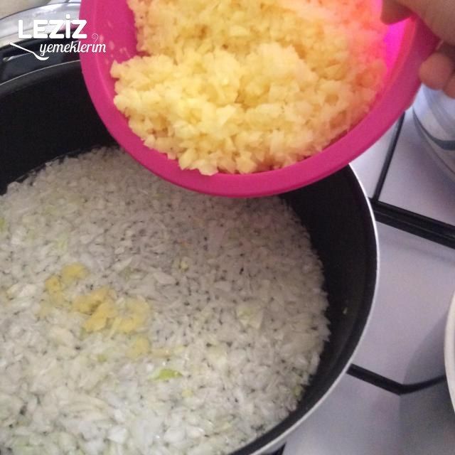 Patatesli Çıtır Börek Yapımı