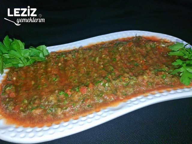 Kebapçılardaki Acılı Sos Tam Kıvamında Harika Lezzet
