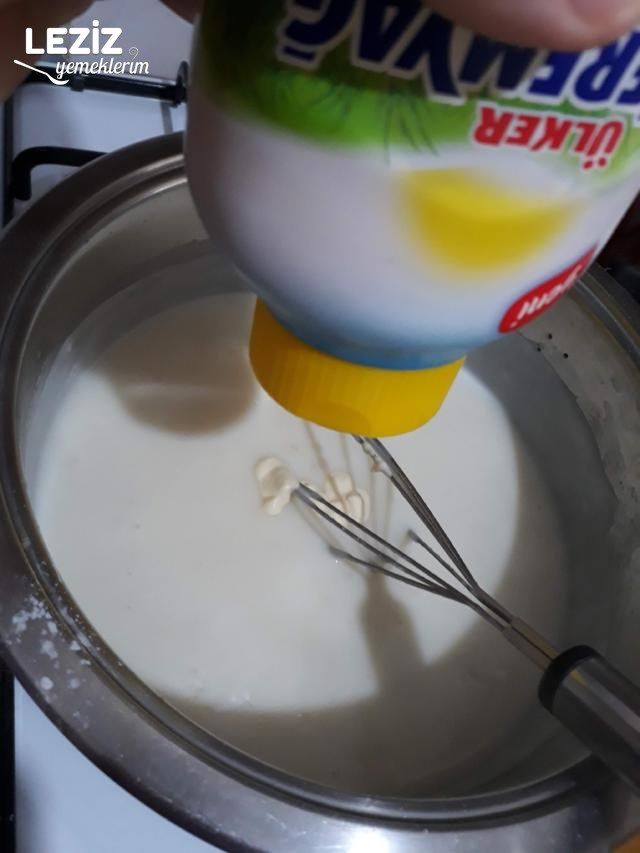 Çok Süslü Bardak Tatlısı