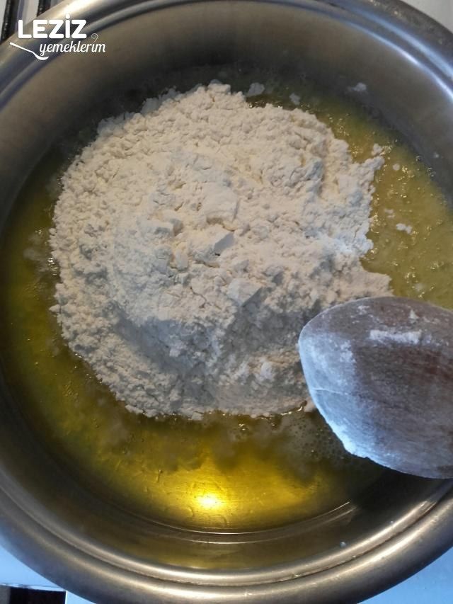 Nefis Un Helvası Yapımı