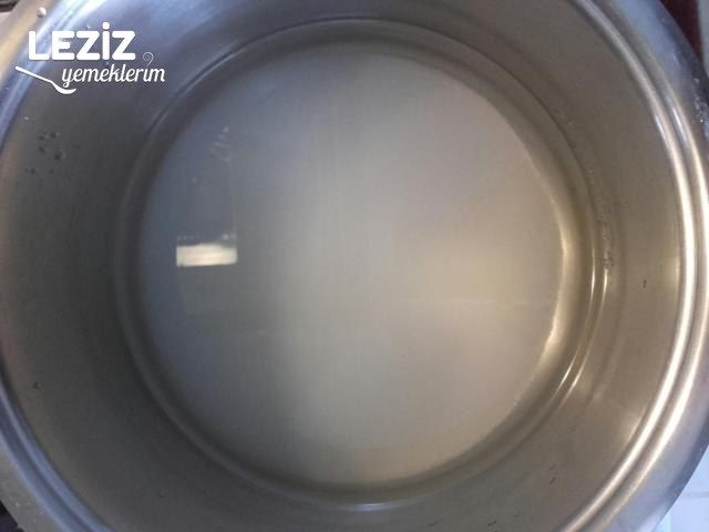 Nefis Un Helvası Yapımı