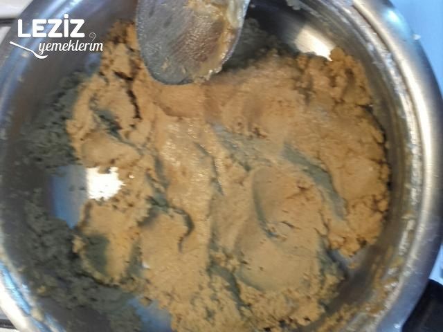 Nefis Un Helvası Yapımı