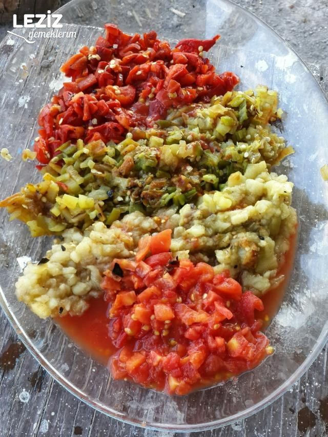 Köz Patlıcan Salatası Yapımı