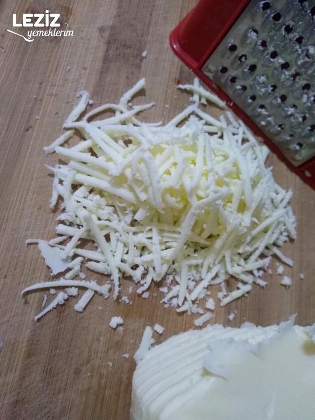 Kaşar Peynirli Restaurant Salatası