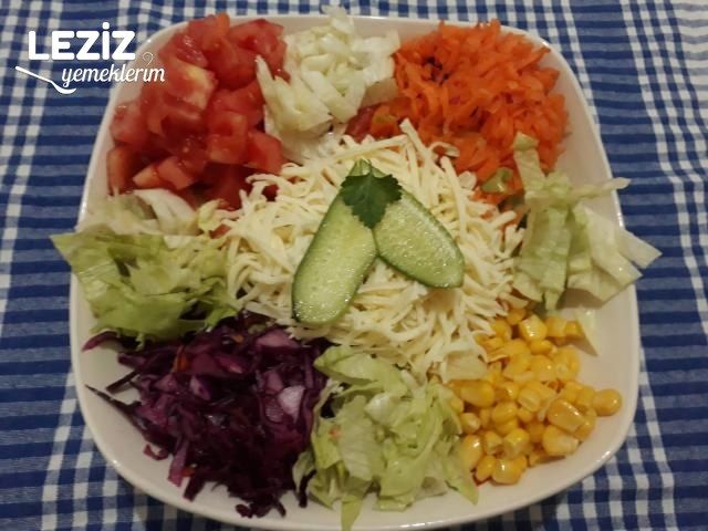 Kaşar Peynirli Restaurant Salatası