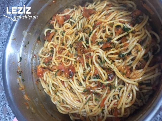 Sebzeli Spagetti Makarna