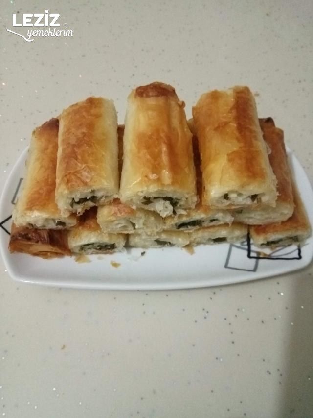 Baklava Yufkasından Çıtır Börek Tarifi