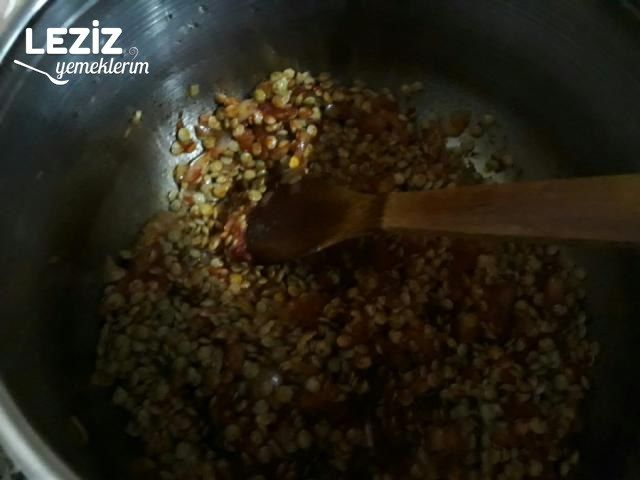 Erişteli Yeşil Mercimek Çorbası