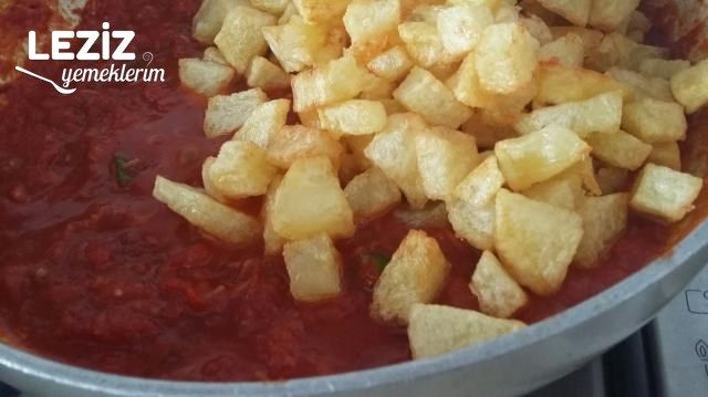 Soslu Patates Kızartması