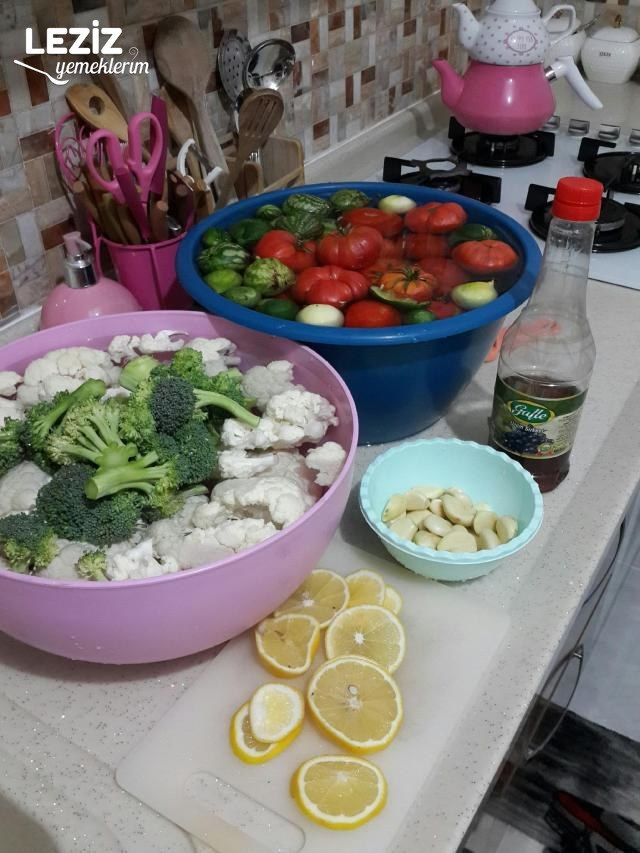 Karnabahar Brokoli Turşusu