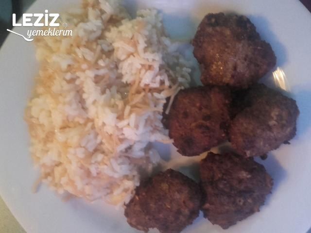 Kuru Köfte Nasıl Yapılır