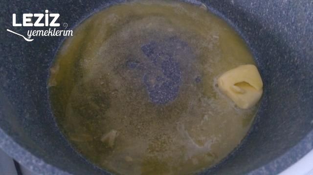 Tereyağlı Salça Soslu Makarna