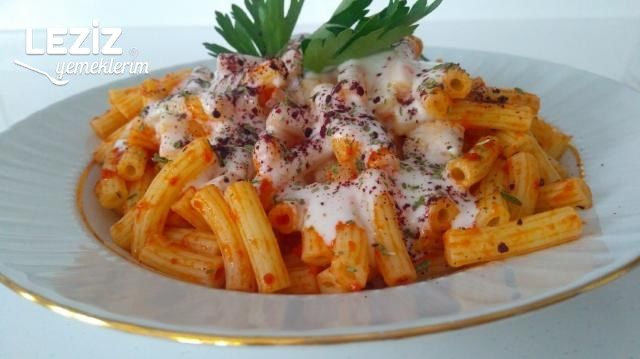 Tereyağlı Salça Soslu Makarna
