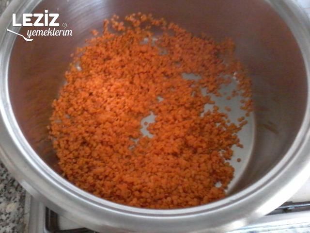 Yumuşacık Mercimekli Köfte Tarifi