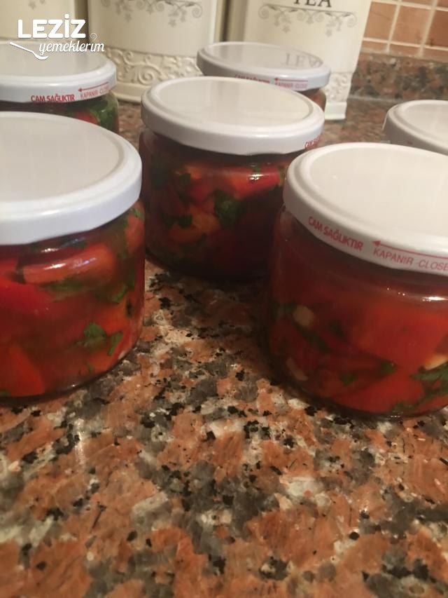 Maydanozlu Köz Biber Turşusu