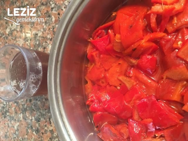 Maydanozlu Köz Biber Turşusu