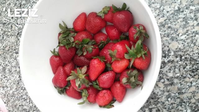 Muzlu Ve Çilekli Parfe