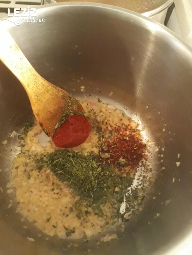 Enfes Ezogelin Çorbası