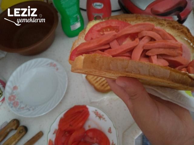 Evde Ayvalık Tostu Nasıl Yapılır