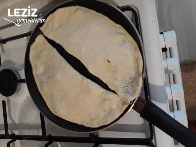 Pırasalı Ve Ispanaklı Gözleme