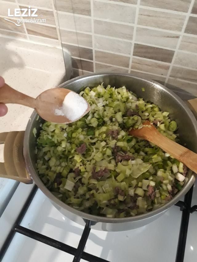 Pırasalı Ve Ispanaklı Gözleme